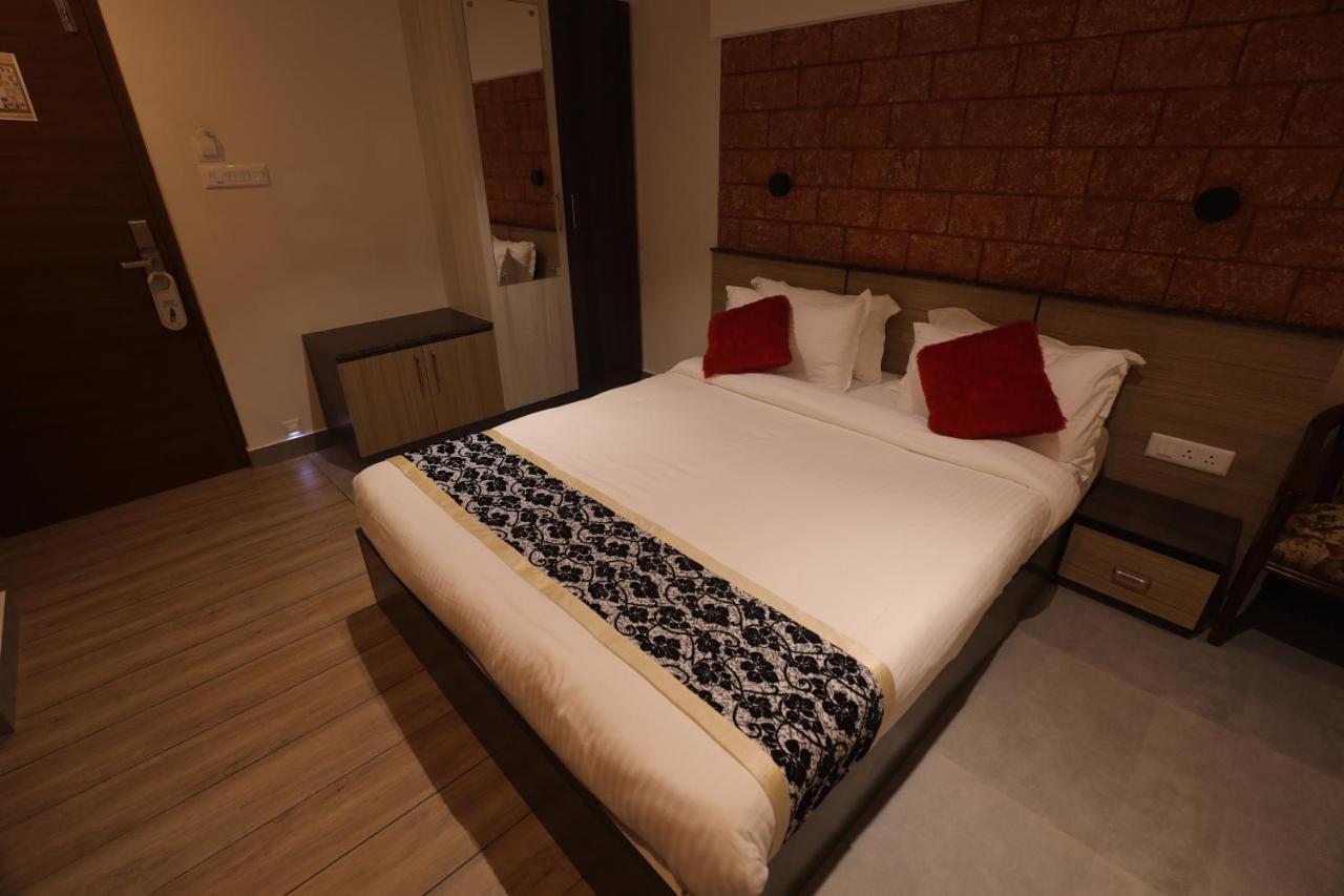 Bhavanam Regency Guruvayoor Guruvāyūr Εξωτερικό φωτογραφία